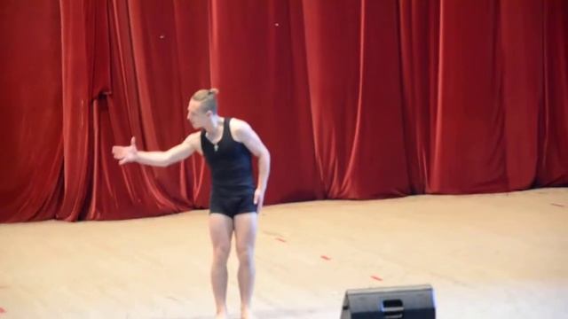 Богдан Урхов на Отчётном РАДУГИ и РАДОСТИ 2014 - Contemporary "Nothing else matters" смотреть онлайн