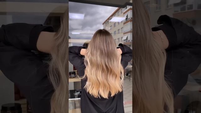 Окрашивание шатуш #колорист #airtouch #shatush #парикмахер #шатуш #аиртач #haircolor #hair смотреть онлайн