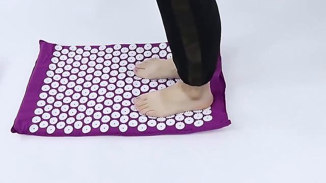 Игольчатый коврик + валик смотреть онлайн