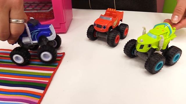 Вспыш и чудо-машинки - День Рождения Крушилы смотреть онлайн