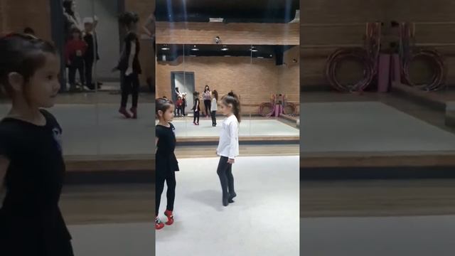 Учимся ходить как балерина смотреть онлайн