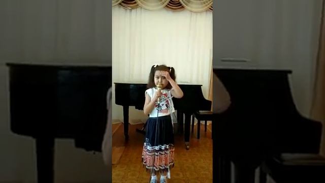 "Раз ладошка, два ладошка", Мухамедгалиева Ясмина. 7 лет смотреть онлайн