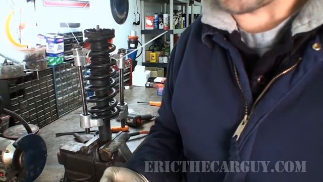 2007 Subaru Outback Suspension Noise Repair -EricTheCarGuy смотреть онлайн