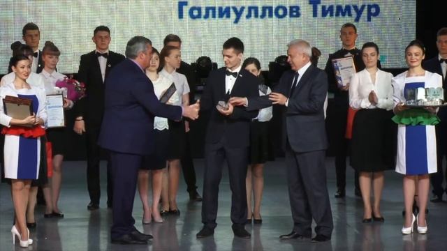 Видеоролик о МАОУ СОШ 3 УИОП г Усинска смотреть онлайн