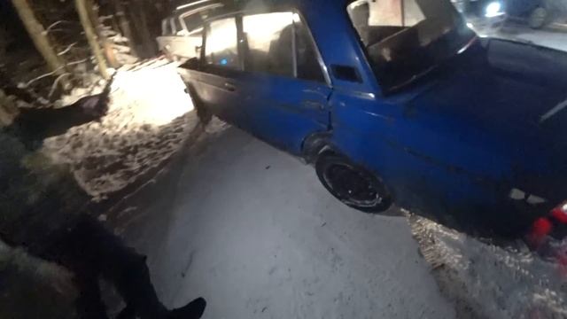 ПЕРВЫЙ СНЕГ! СТРИТ В ЛЕСУ. Откопал Марк смотреть онлайн