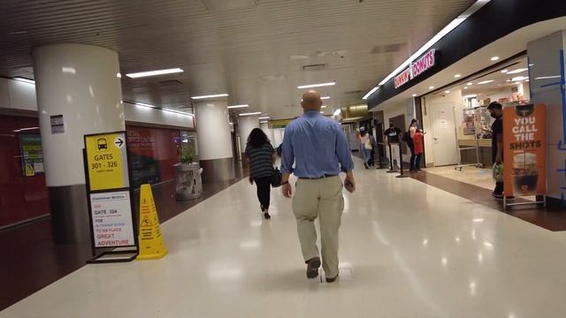 4к. Port Authority Bus Terminal. Центральный автовокзал. Манхэттен. Нью-Йорк смотреть онлайн