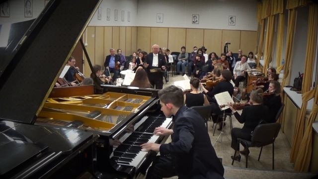Bach - Concerto for Clavier and Orchestra No.1 d-moll BWV 1052 - 3 movements смотреть онлайн