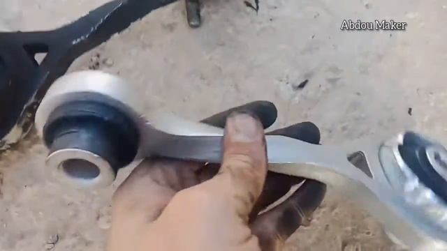 changer support moteur inférieur clio 2 et support boite à vitesse تغيير حامل المحرك كليو смотреть онлайн