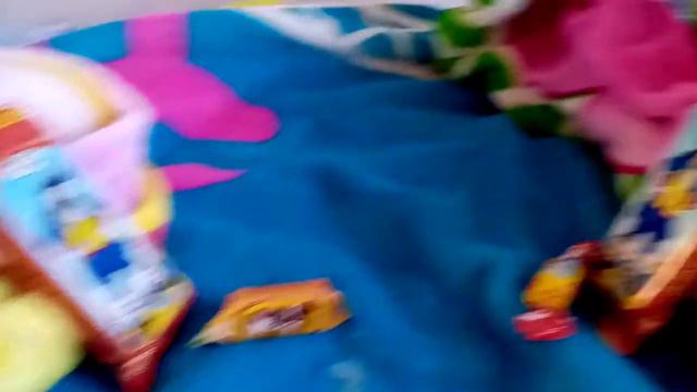 два друга Джека посорились перший говорить что корова лучше а другое говорит что лучше бджола. смотреть онлайн