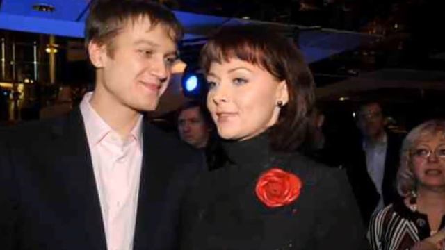 Актриса Дарья Повереннова после восьми лет романа вышла замуж за миллионера смотреть онлайн