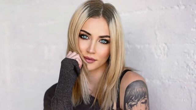 ❈А Музыка Играет Громко И Мы танцуем В тишине?❈✌️ смотреть онлайн