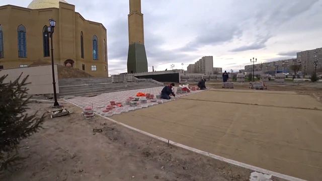 Новая Мечеть. Пешеходам туда не пройти. смотреть онлайн