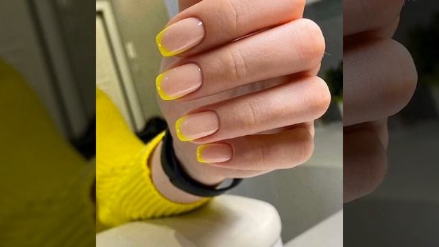 Весенний маникюр 2021 - в моде маникюр сухоцветы и облака | Spring manicure 2021 - dried flowers смотреть онлайн