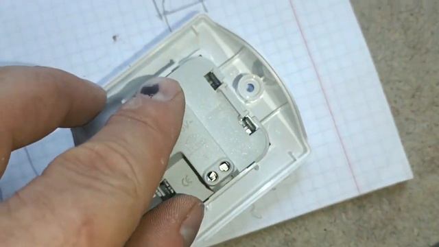 Монтаж гаражної електрики (частина 2 - монтаж вимикачів і розеток) смотреть онлайн