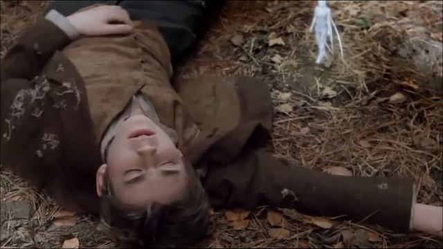 Hot // Charlie Rowe смотреть онлайн