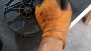 Газонокосилка  BLACK+DECKER 1800 Вт задымила.