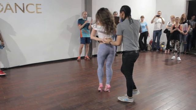 Bachata, Wilkin Olivero & Мария Лунева, Derziritm dance school смотреть онлайн