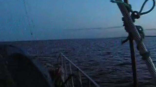 Катамаран. Переход на дизеле смотреть онлайн