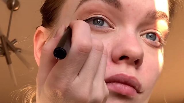 Стрелка для нависшего века смотреть онлайн