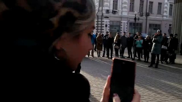 Уличные музыканты и танцоры