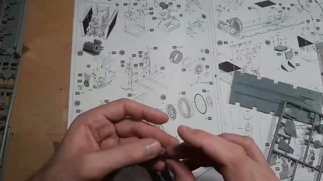 Сборка модели СУ-85 от MiniArt с полным интерьером. Часть 2 смотреть онлайн