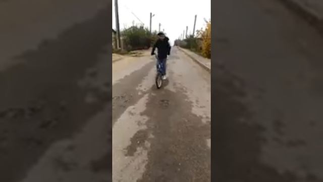 Гайд как поднять высоко переднее колесо на бмх или мтб смотреть онлайн