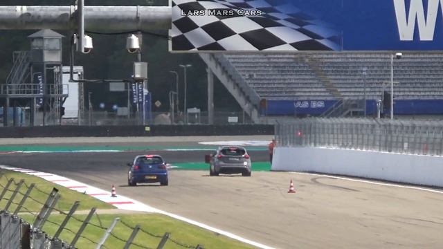 Ford Focus RS & ST Sounds Compilation (Best of 2019-2020) смотреть онлайн