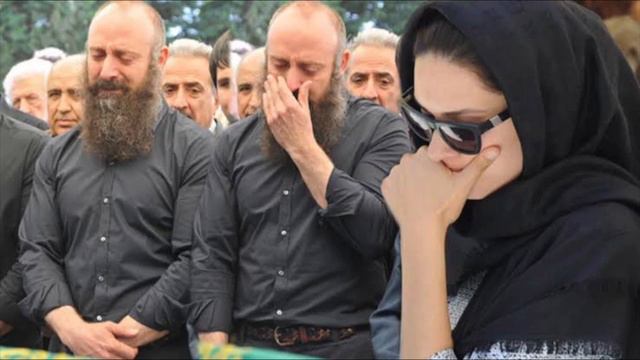 Los traumáticos años de infancia del célebre actor Halit Ergenç están en esta noticia... смотреть онлайн
