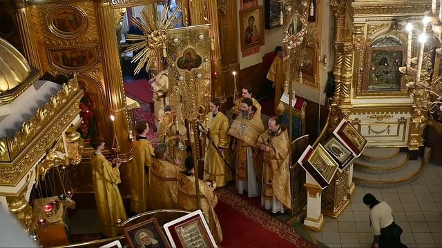 12 февраля. Собор святителей Василия Великого, Григория Богослова и Иоанна Златоустого смотреть онлайн