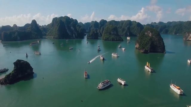Ha Long Bay – One of the 7 Wonders of Nature in Vietnam смотреть онлайн