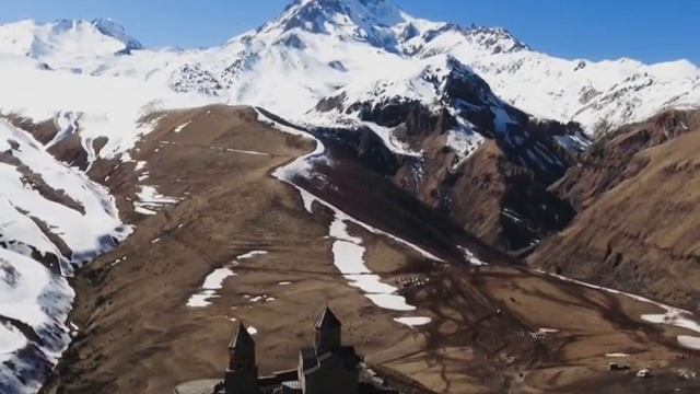 Gergeti Church of trinity Georgia смотреть онлайн