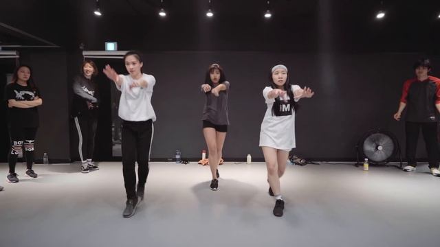 Attention - Charlie Puth / Beginner's Class смотреть онлайн