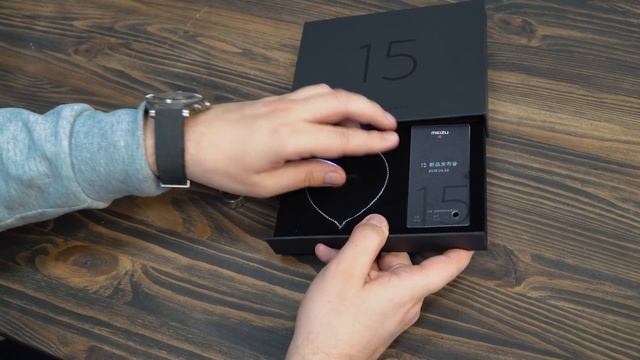 Распаковка Meizu 15. Узнай, когда в Meizu появится NFC и выйдет Meizu 16 на Snapdragon 845! смотреть онлайн