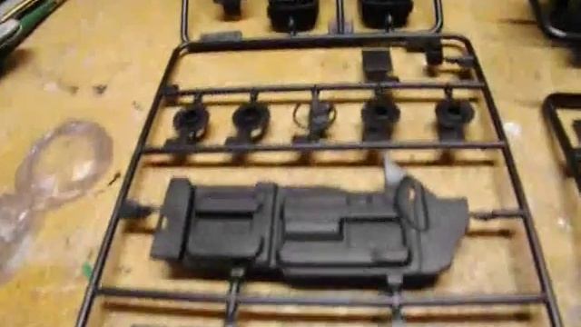 'What's In The Box' -- Revell Snap-Tite Ford F-150 SVT Raptor смотреть онлайн
