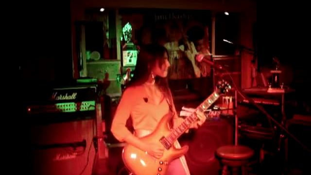 Purple Haze - Desiree Ragoza (Bassett) Live Cover смотреть онлайн