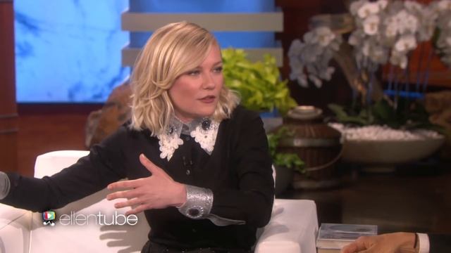 Kirsten Dunst's New Cat смотреть онлайн