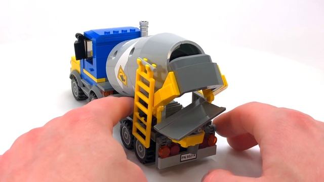 LEGO City Cement Mixer Truck MOC смотреть онлайн