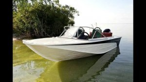 Маломерные плав средства: лодка Днепр