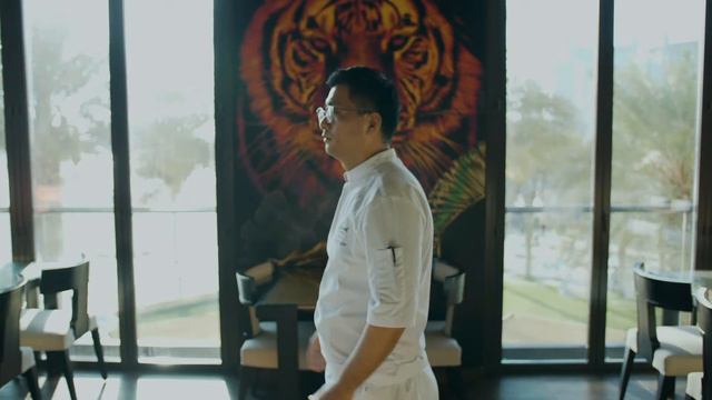 A world of culinary delights at Fairmont The Palm смотреть онлайн