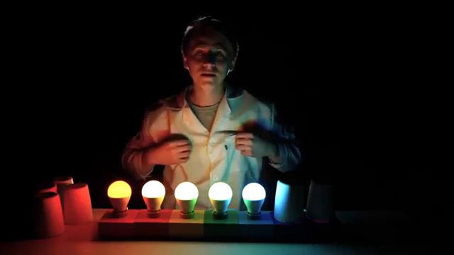 ВКЛЮЧИВ ЛАМПОЧКИ ВСЕХ ЦВЕТОВ РАДУГИ, КАКОЙ БУДЕТ СВЕТ В КОМНАТЕ?(УДАЛЕННОЕ ВИДЕО) смотреть онлайн