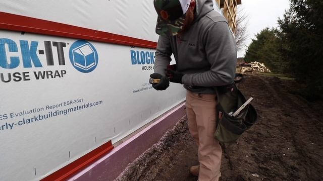 How to Build a Garage Addition 11: Installing House wrap, Base Trim, and Wainscot смотреть онлайн