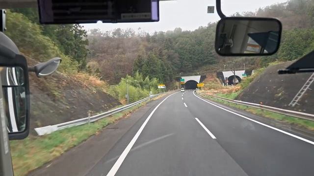 Япония • На автобусе с Синдзюку в Фудзи Кавагутико смотреть онлайн