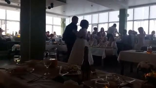 Свадебный танец Confessa - Adriano Celentano смотреть онлайн