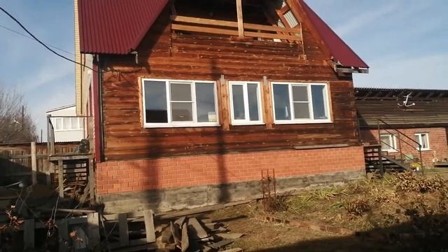 Навес, дрова, крыльцо и прочее...