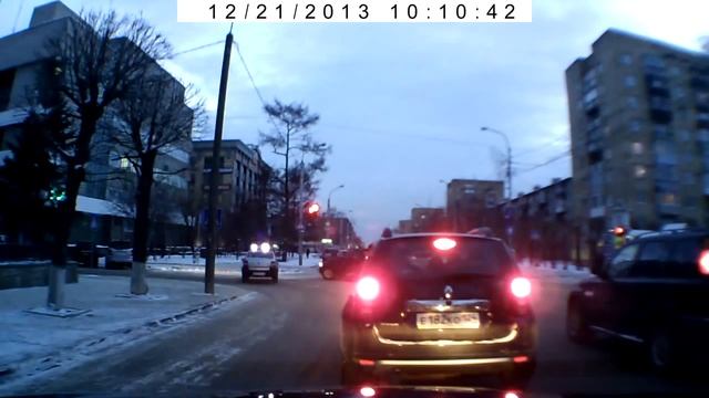 Движуха у здания ФСБ смотреть онлайн