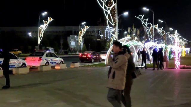 Новогодний ⛄❄️ Джизак Узбекистан / Jizzaxdagi eng katta va chiroyli archa? / Yangi yil Jizzax смотреть онлайн