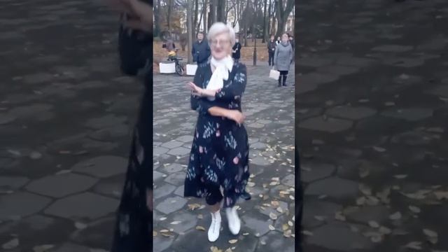 Булочка.............05.11.23 Гомель парк Луначарского ? смотреть онлайн