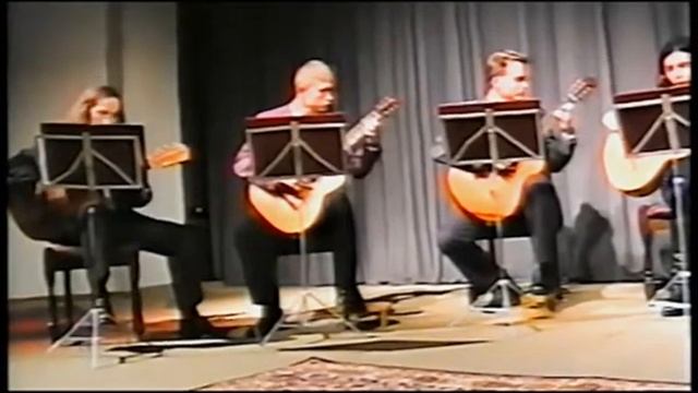 Л. Боккерини Менуэт. Исполняет ансамбль "Классические гитары" смотреть онлайн