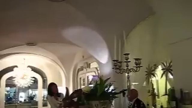 Megan Gebert sings "Somewhere Over the Rainbow" смотреть онлайн