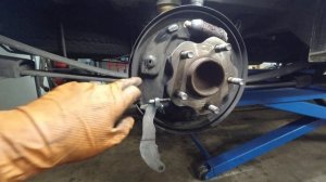 Nissan NV200 how to do drum brakes